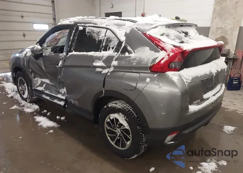 2020 Mitsubishi Eclipse Cross Es 1.5T Awc z USA, uszkodzony, nr VIN JA4AT3AA2LZ002380